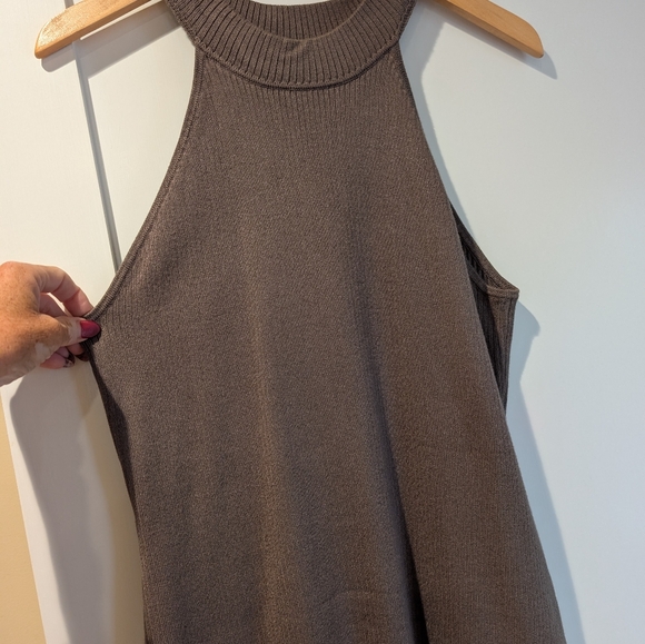 Guess Sleeveless Mock Neck Ribbed Sweater - Picture 8 of 13
